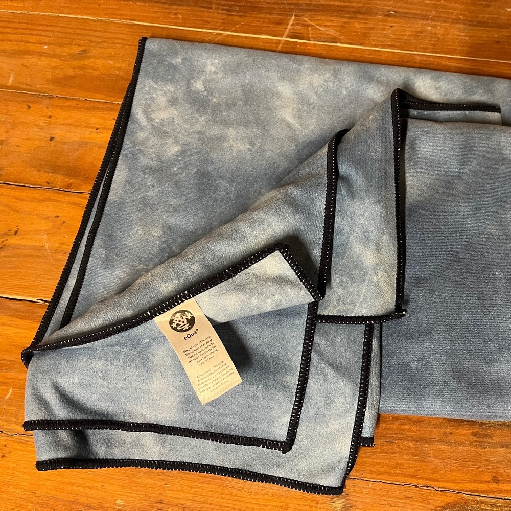 Manduka eQua Yoga Mat Towel - Camo Tie Dye Blues - Picture 2 of 2